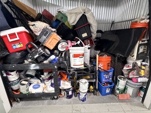 7 x 10 storage unit in Los Angeles, CA