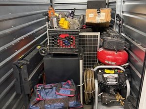 5 x 10 storage unit in Seattle, WA