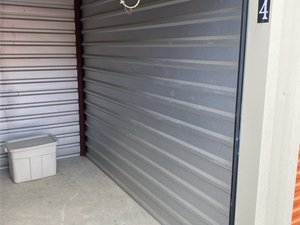 5 x 10 storage unit in Laceys Spring, AL