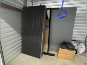 8 x 10 storage unit in Fairfax, VA