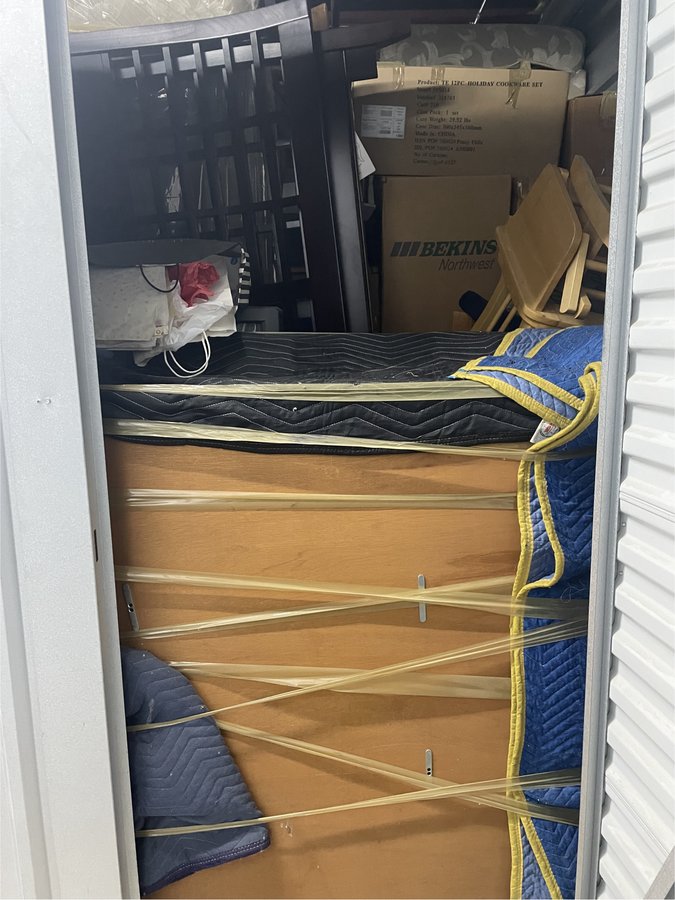 10 x 15 storage unit in Tacoma, WA