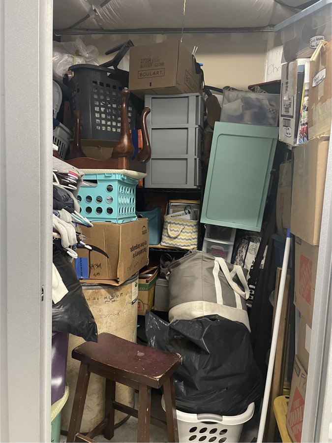 10 x 10 storage unit in Tacoma, WA
