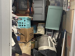 10 x 10 storage unit in Tacoma, WA