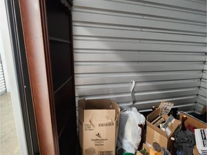 10 x 10 storage unit in Middleburg, FL
