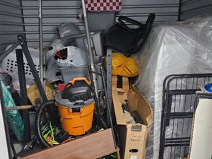 10 x 10 storage unit in Germantown, MD