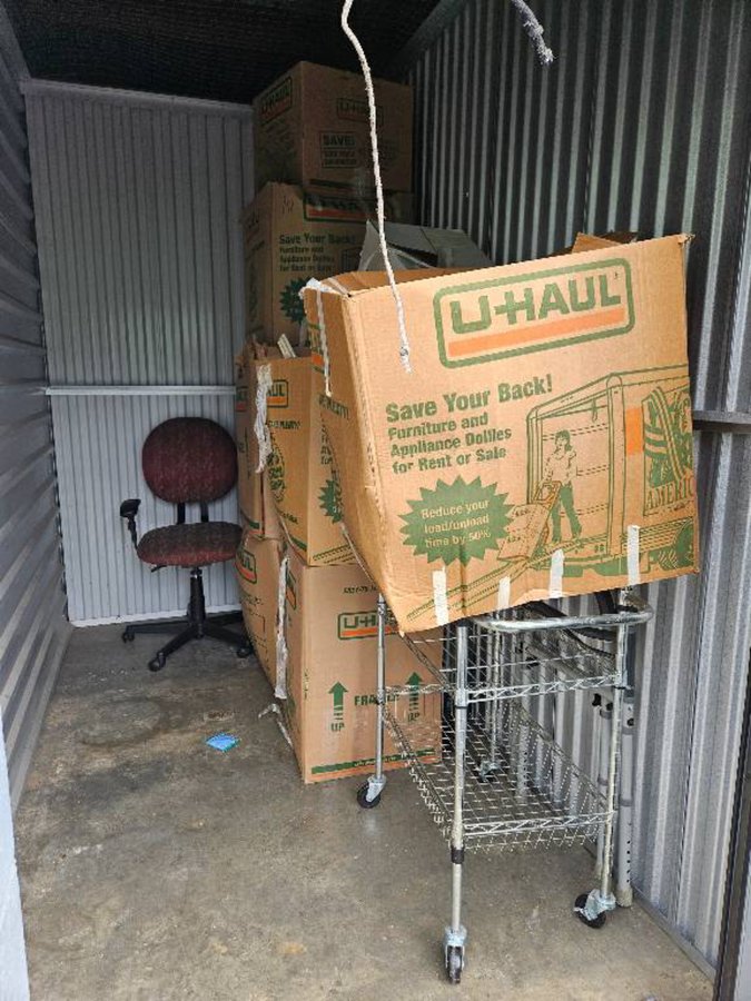 5 x 10 storage unit in Germantown, MD