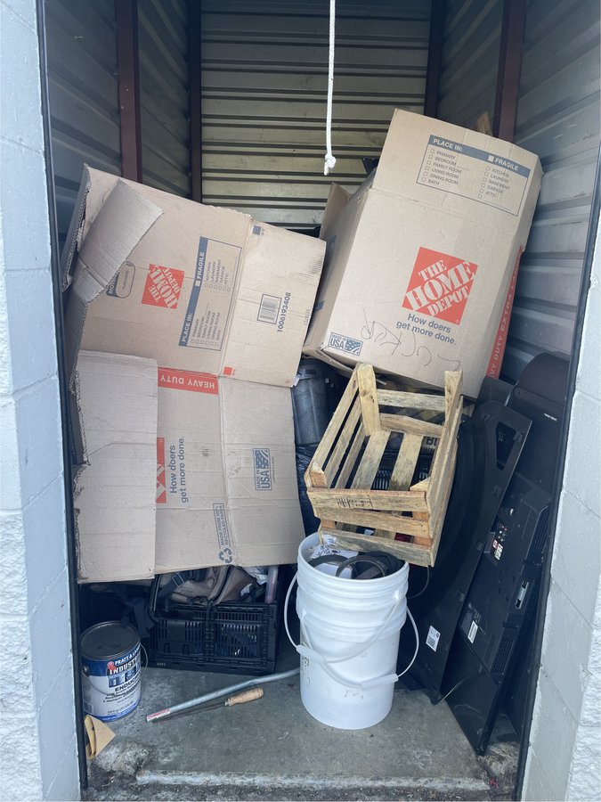 5 x 10 storage unit in Tacoma, WA