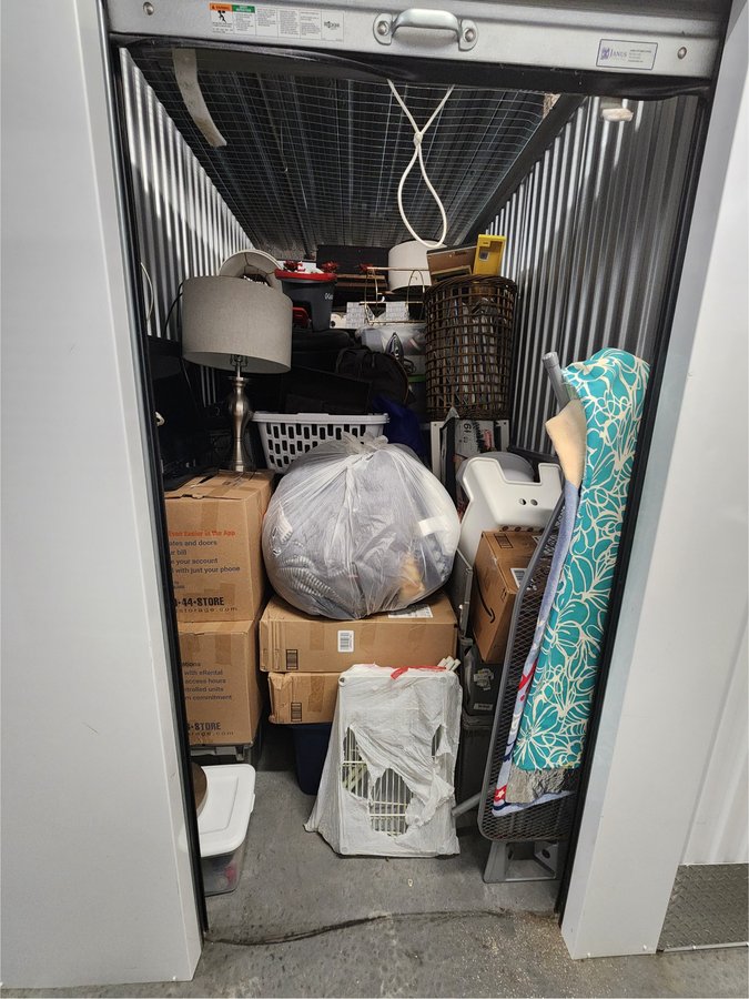 5 x 10 storage unit in Charlotte, NC