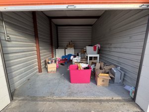 10 x 15 storage unit in Jersey Village, TX