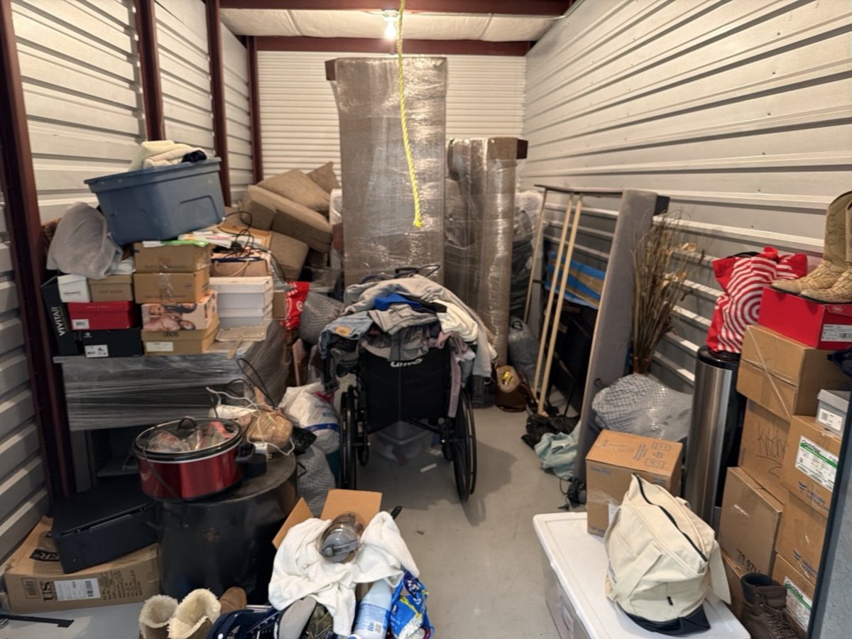 10 x 20 storage unit in Jersey Village, TX