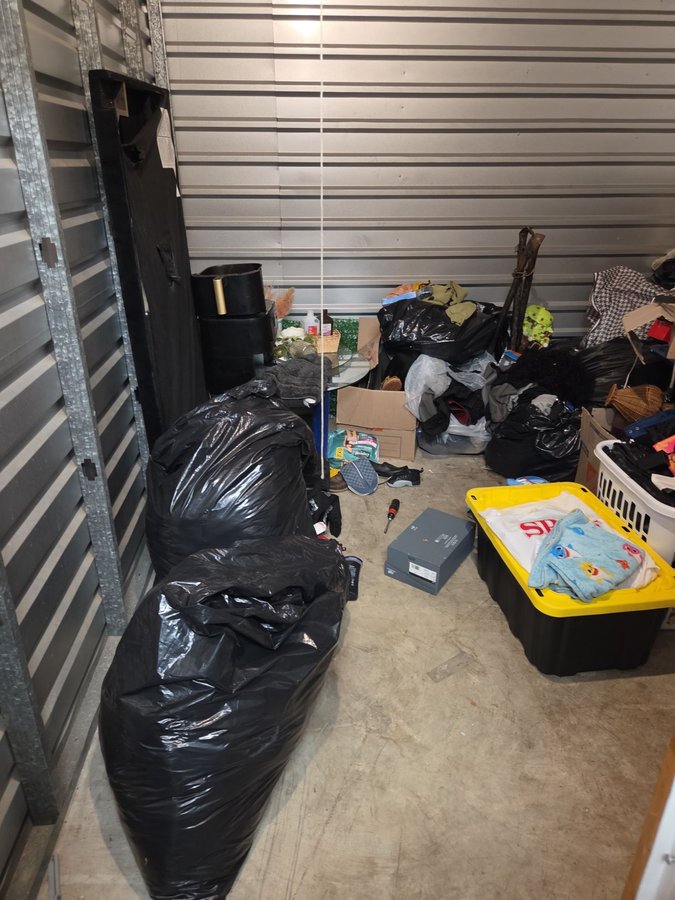 10 x 10 storage unit in Houston, TX