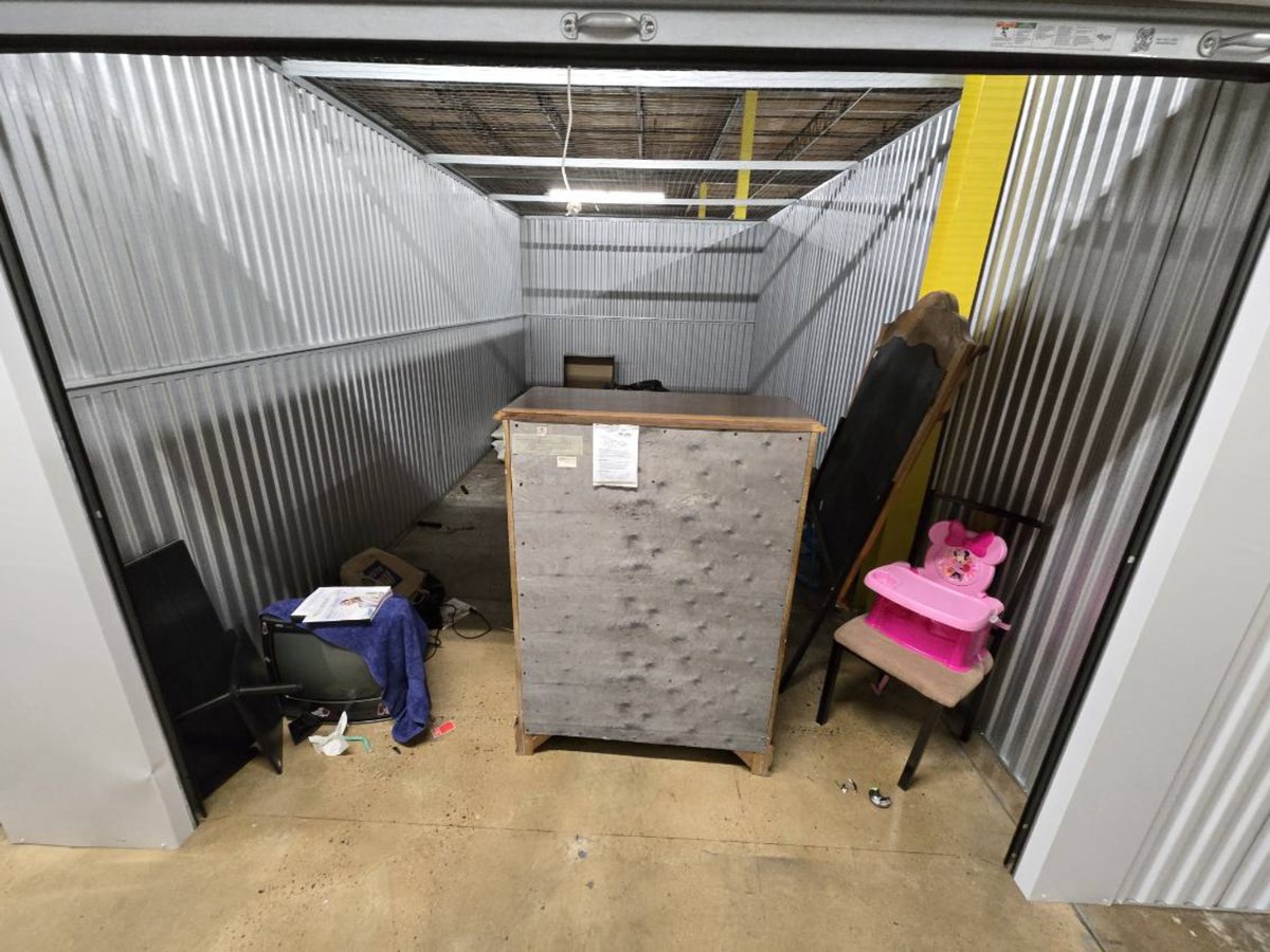 10 x 20 storage unit in Harrisburg, PA