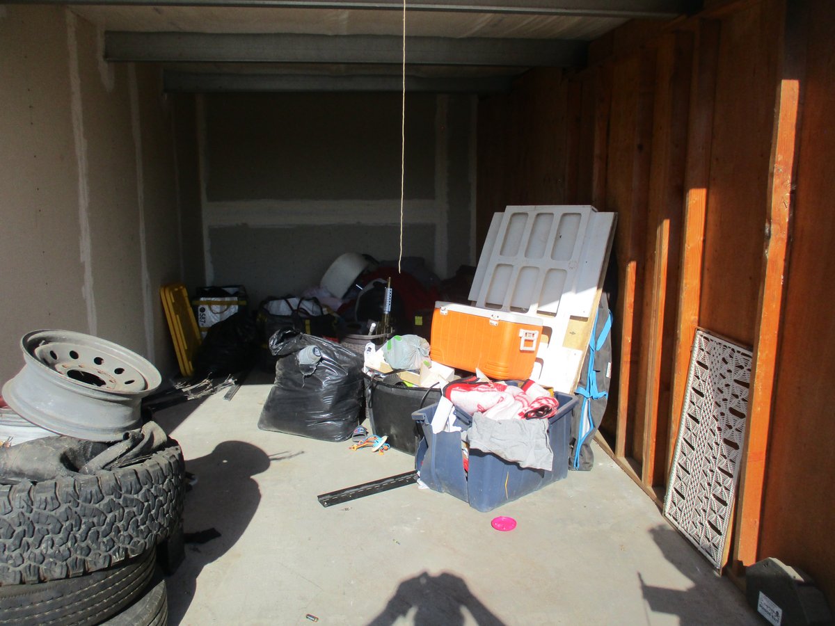 10 x 20 storage unit in Bakersfield, CA