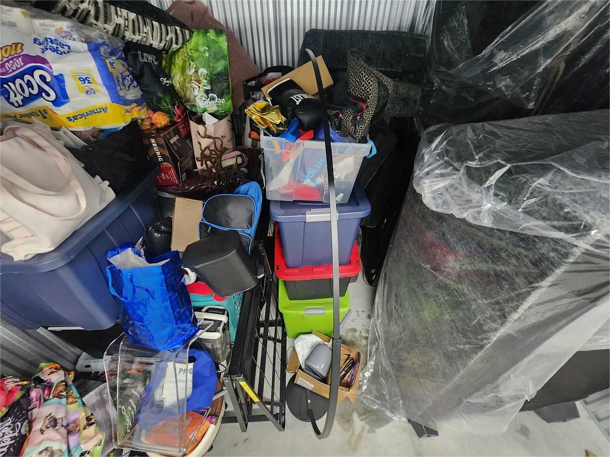 7 x 10 storage unit in Philadelphia, PA