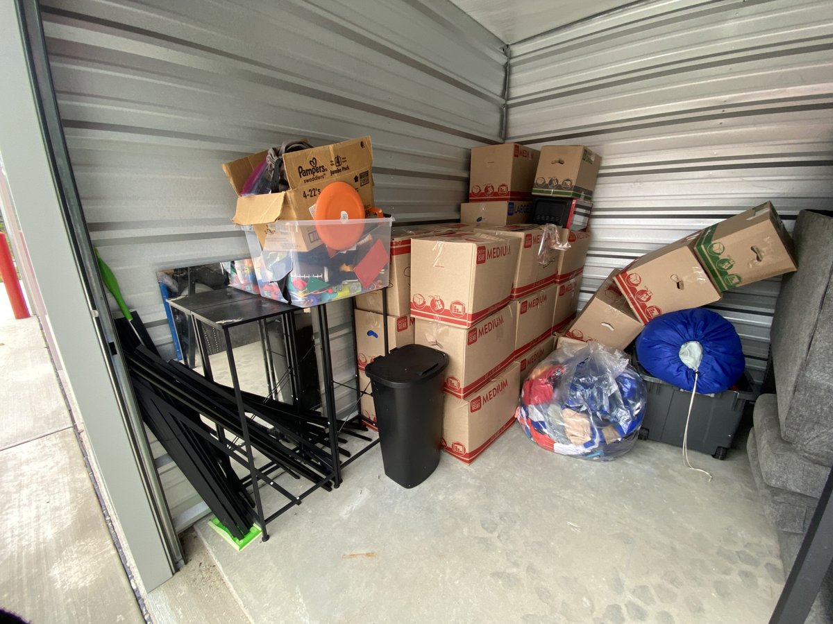 10 x 10 storage unit in Toledo, OH