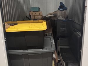 5 x 10 storage unit in Vineland, NJ