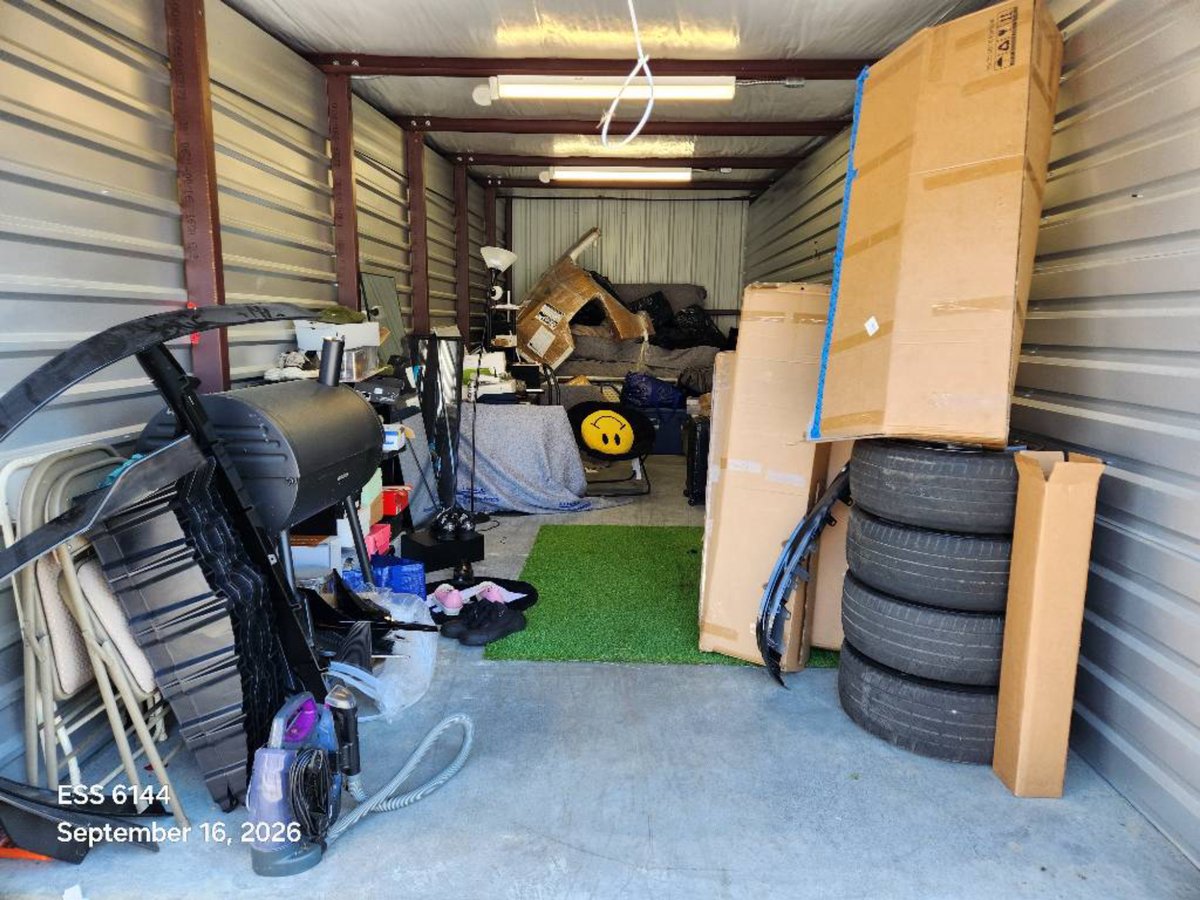 10 x 30 storage unit in Florence, SC
