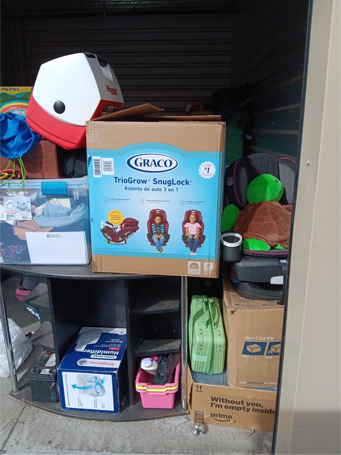 10 x 15 storage unit in Reno, NV