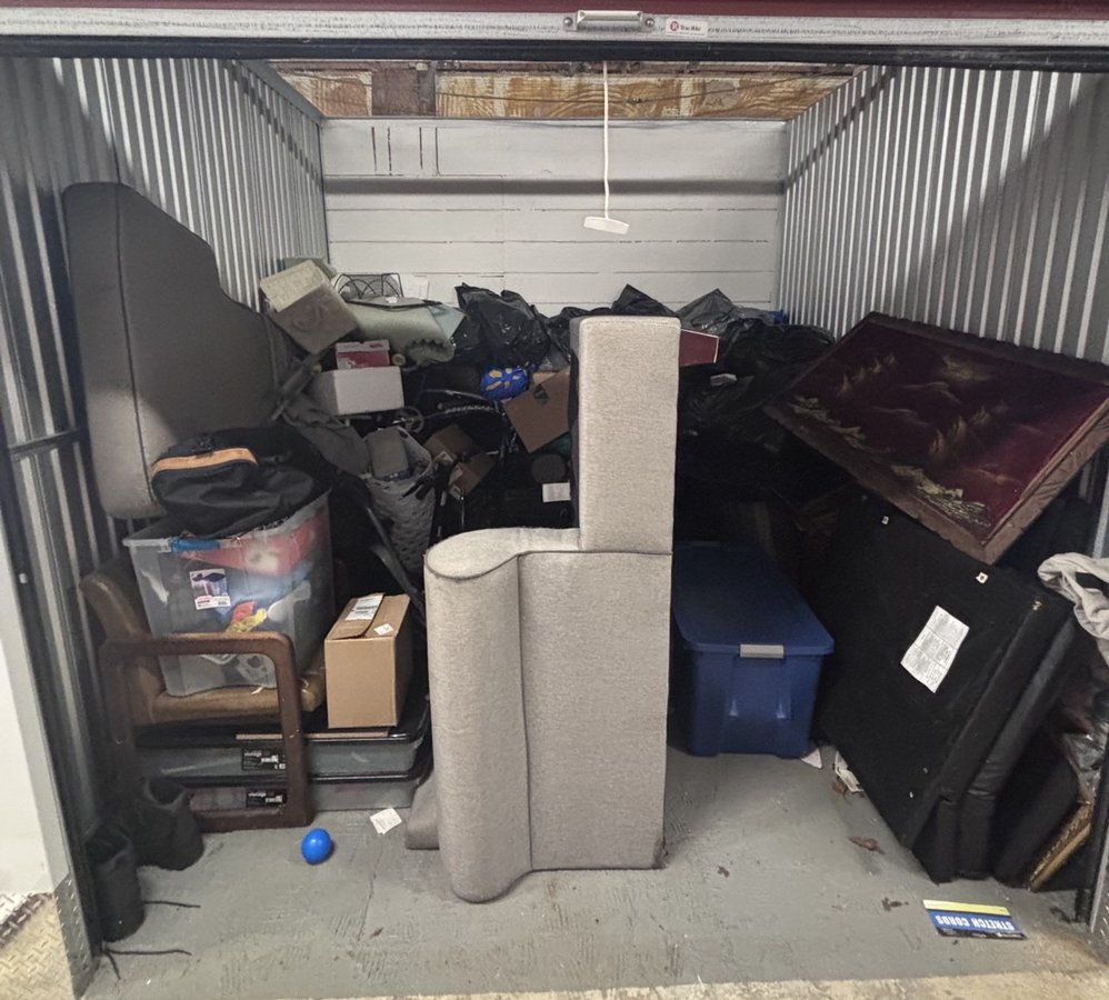10 x 10 storage unit in Vineland, NJ