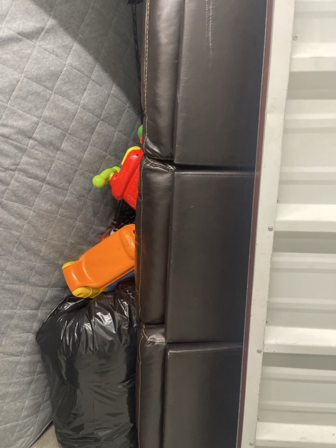 7 x 10 storage unit in Hyde Park, MA