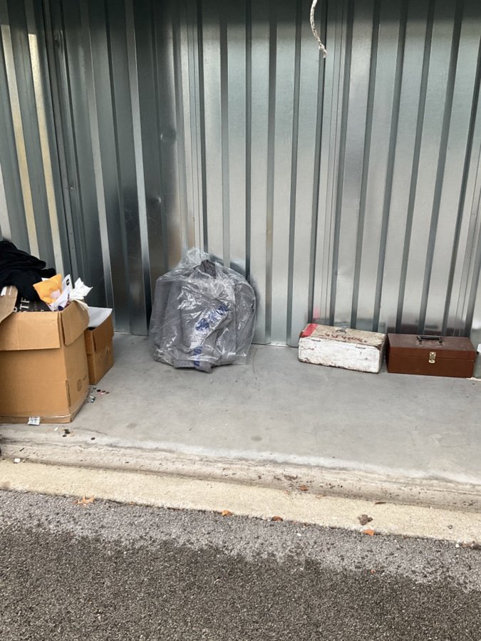 10 x 5 storage unit in Louisville, KY