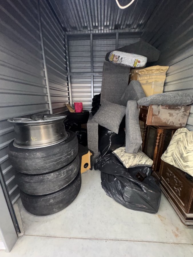 7 x 10 storage unit in Katy, TX