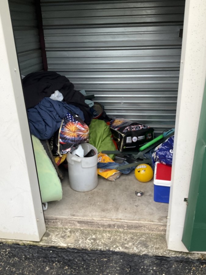5 x 5 storage unit in Louisville, KY