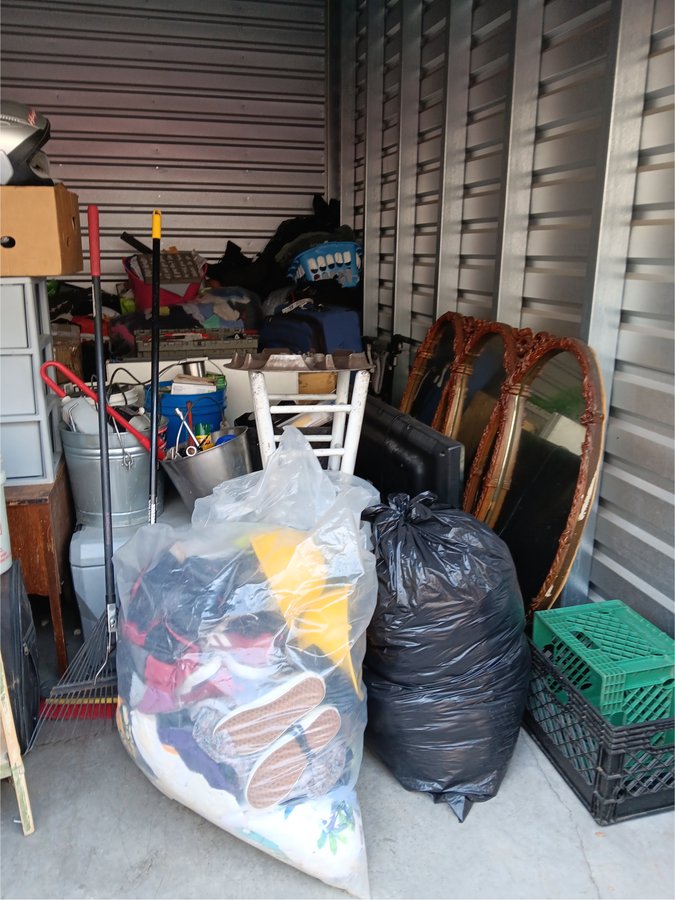 10 x 15 storage unit in Reno, NV