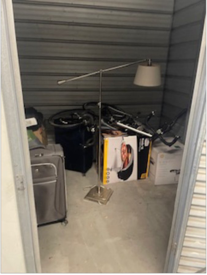 8 x 10 storage unit in San Diego, CA