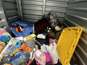 5 x 5 storage unit in Signal Hill, CA