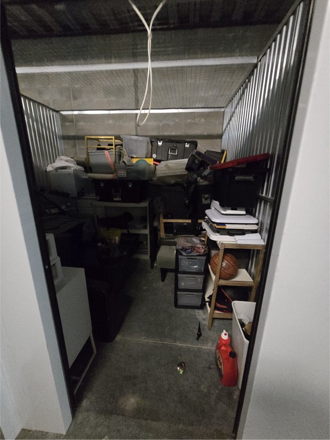 10 x 10 storage unit in Jacksonville, FL