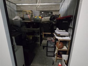 10 x 10 storage unit in Jacksonville, FL