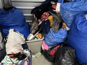 5 x 5 storage unit in Los Angeles, CA