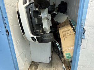 5 x 10 storage unit in Elizabeth, NJ