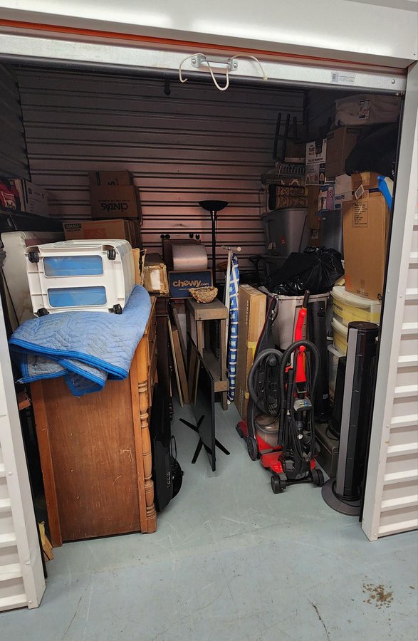 10 x 10 storage unit in Toms River, NJ