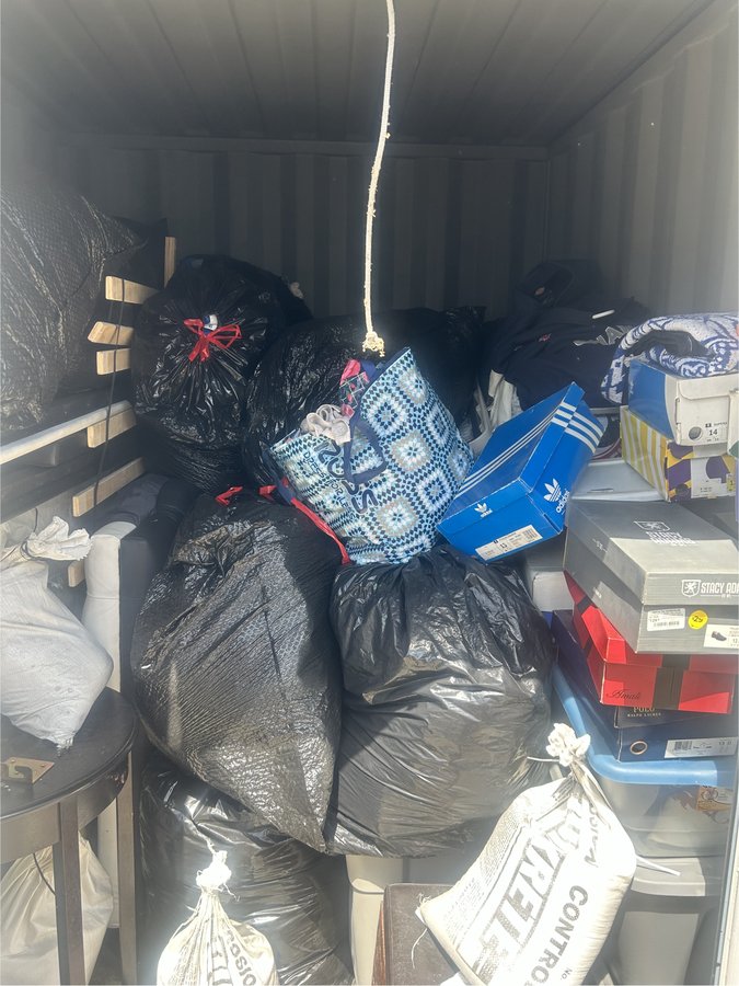7 x 8 storage unit in Long Beach, CA