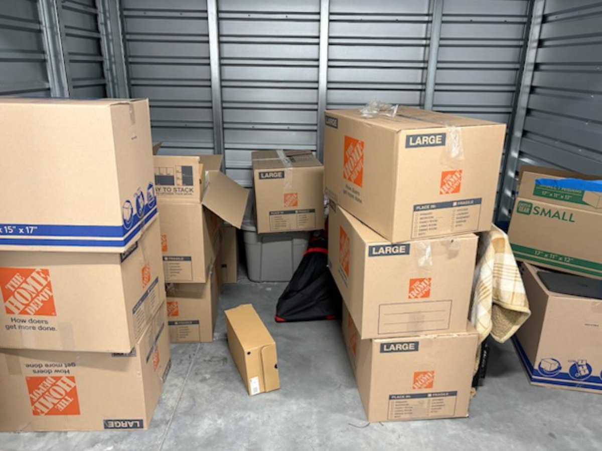 10 x 7 storage unit in Spring Valley, CA