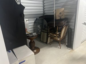 10 x 8 storage unit in Palm Beach Gardens, FL