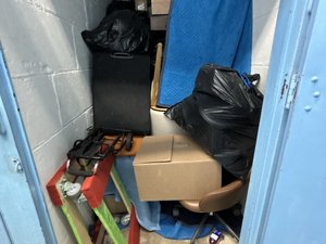 4 x 10 storage unit in Elizabeth, NJ