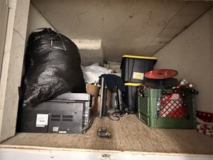 5 x 6 unit in Oakland