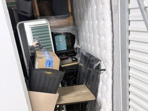 5 x 10 storage unit in North Aurora, IL