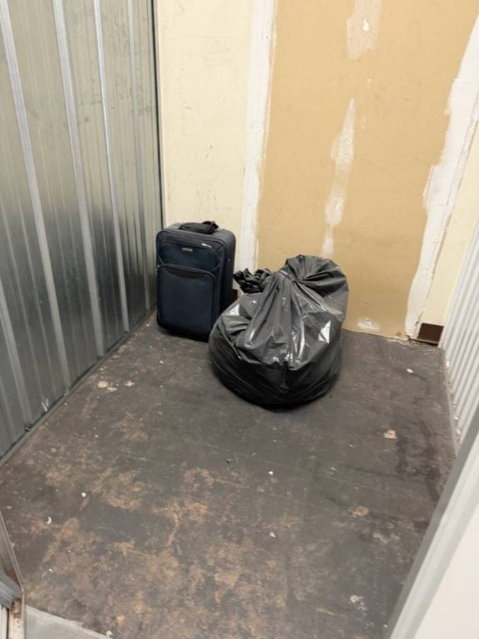 5 x 5 storage unit in Chicago, IL