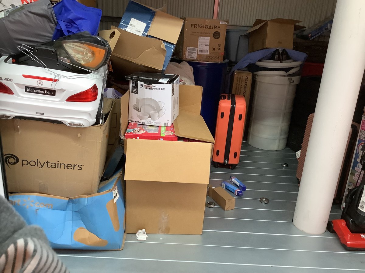 10 x 10 storage unit in Abington, MA