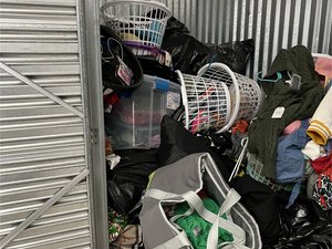 5 x 10 storage unit in Lanham, MD