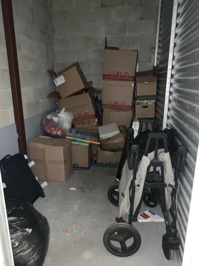 5 x 10 storage unit in Tampa, FL