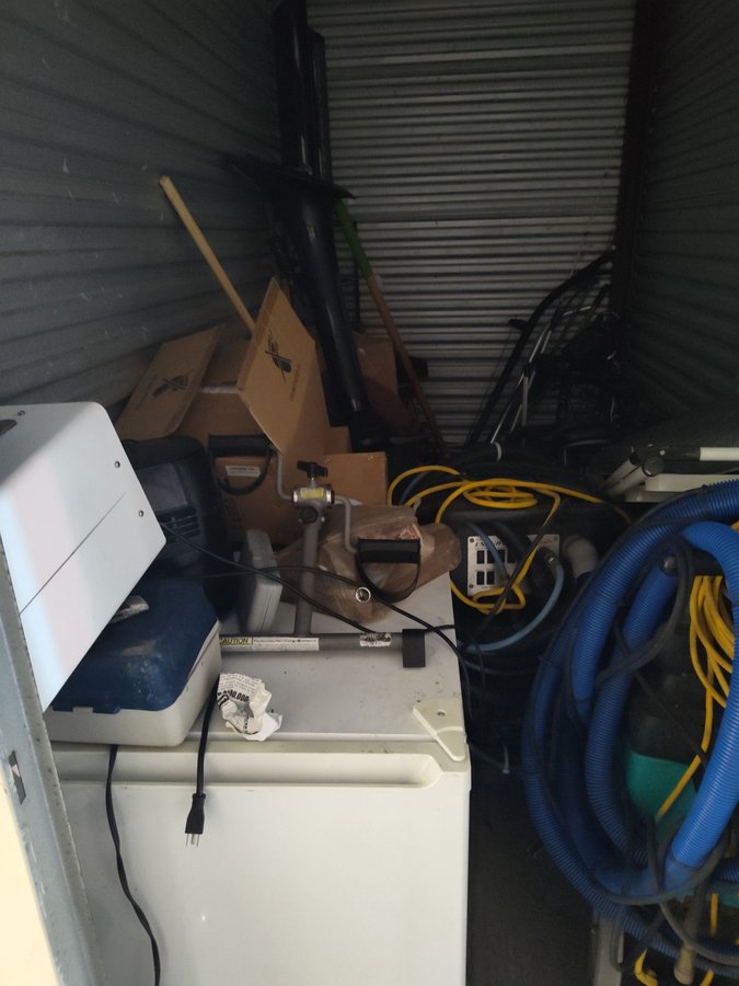 5 x 10 storage unit in Tampa, FL