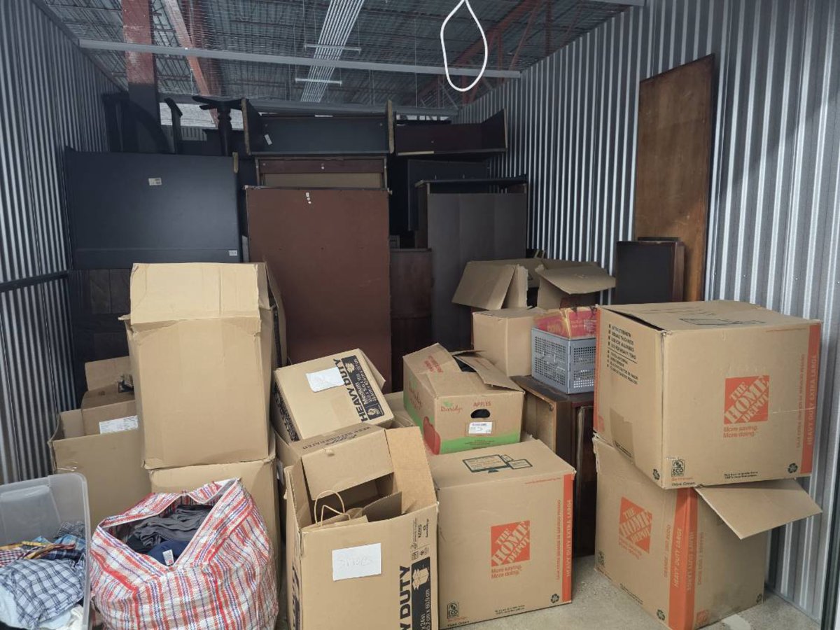 10 x 20 storage unit in Troy, MI