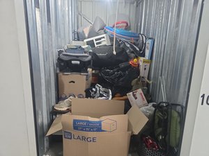 5 x 10 storage unit in Mason, OH