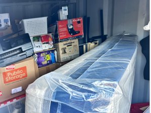 8 x 10 storage unit in Long Beach, CA