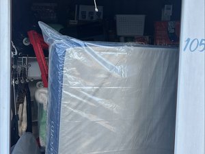 8 x 10 storage unit in Long Beach, CA